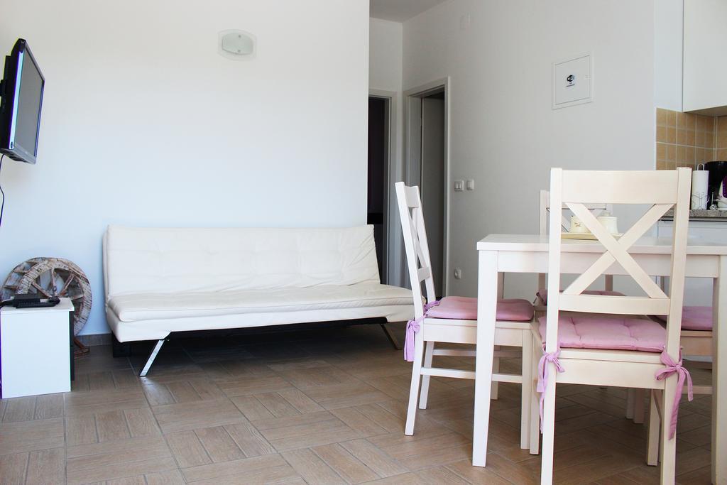Apartments Palma شيبينيك الغرفة الصورة