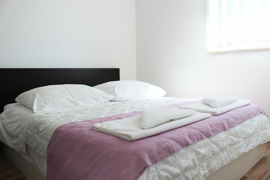 Apartments Palma شيبينيك الغرفة الصورة