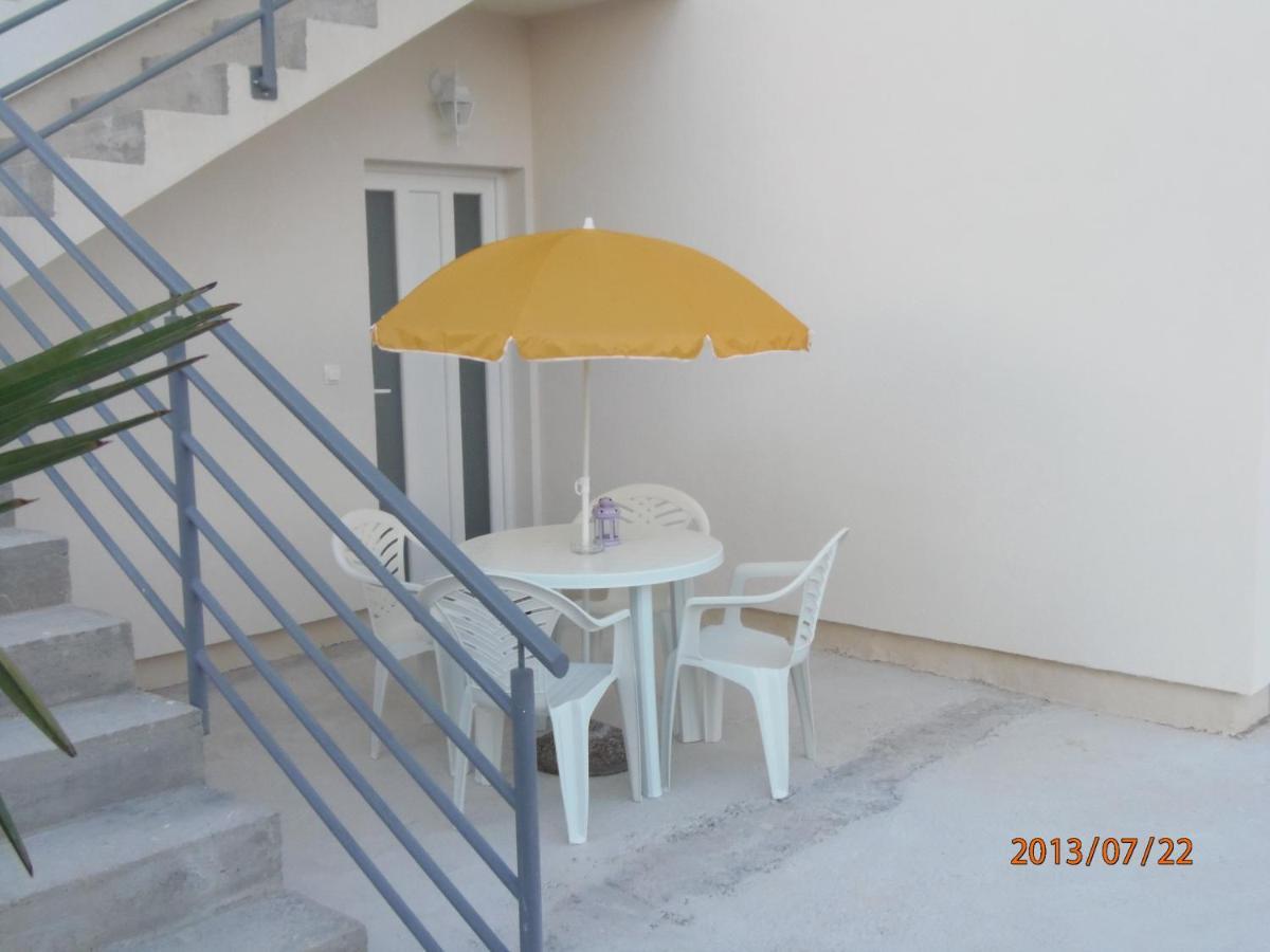 Apartments Palma شيبينيك الغرفة الصورة